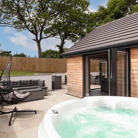 Pine Cottage Tenby Exterior photo